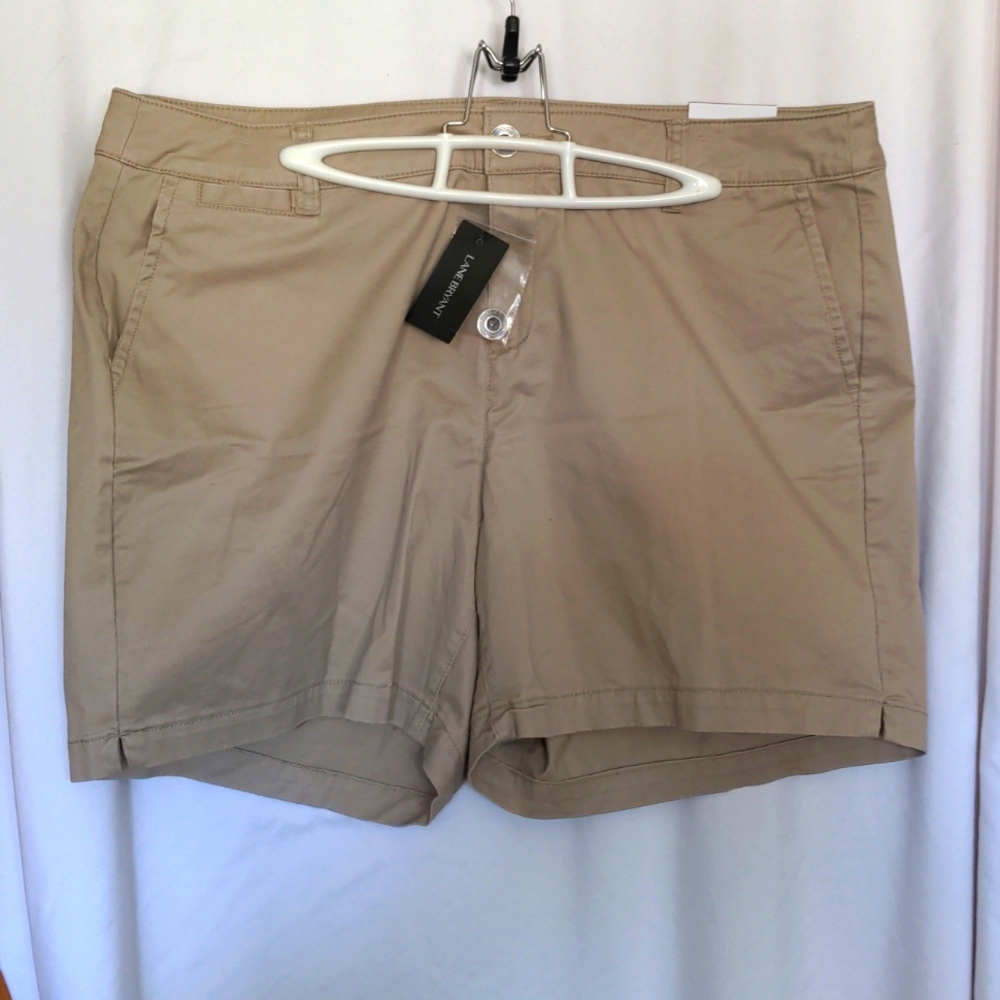 NWT Women's Lane Bryant‎ Khaki Classic Summer Shorts, 5 pockets, size 16